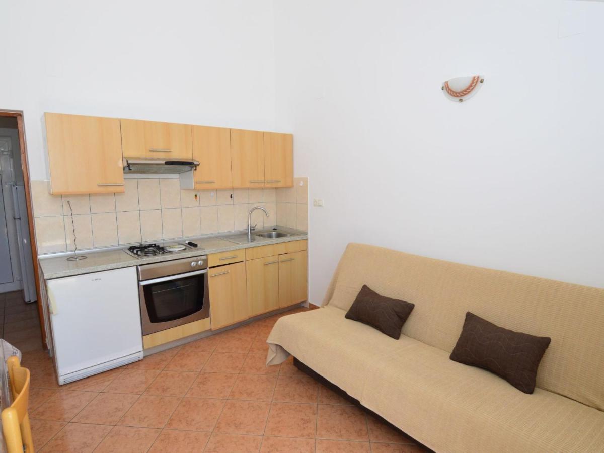 Apartment Buda - Hvr216 By Interhome Basina Kültér fotó